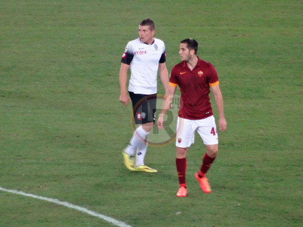 manolas-tutta-figura-roma-cesena-lr24