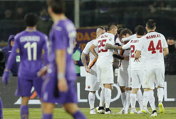 gruppo-esultanza-fiore-roma