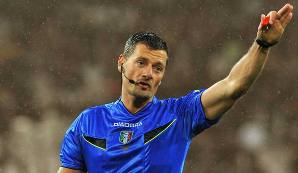 giacomelli-arbitro-maglia-blu-indica