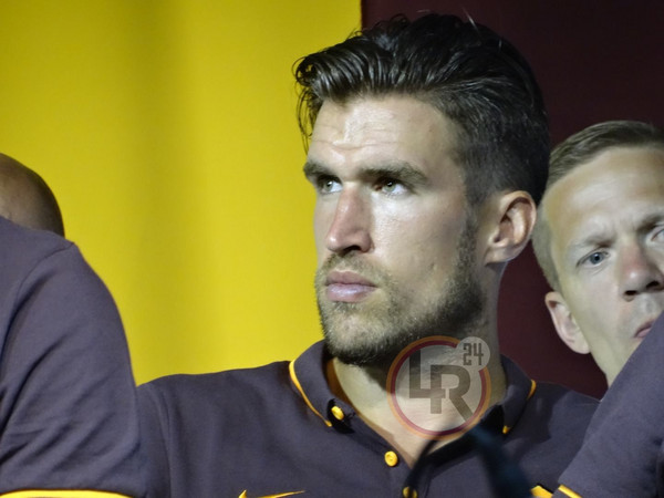 strootman-presentazione-sguardo-fisso-semi-profilo-ritiro-2015