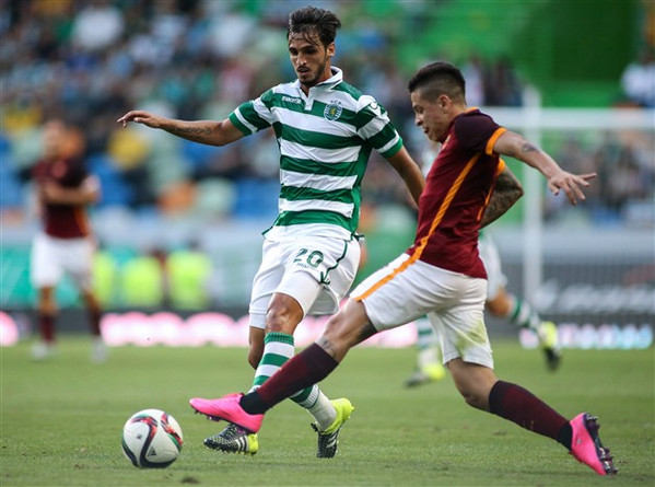 iturbe-scivolata-azione-sporting-roma