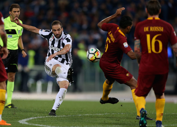 as-roma-v-juventus-serie-a-16