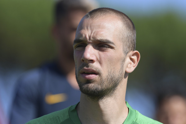 as-roma-seduta-di-allenamento-mattuttina-al-centro-sportivo-di-trigoria-12