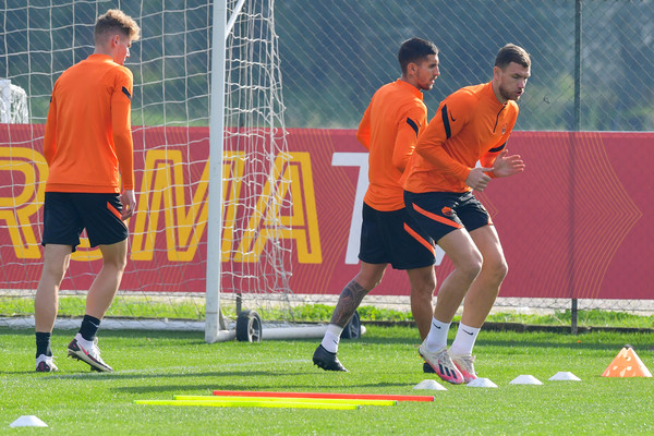 as-roma-allenamento-di-rifinitura-in-vista-del-match-di-europa-league-cluj-roma-3