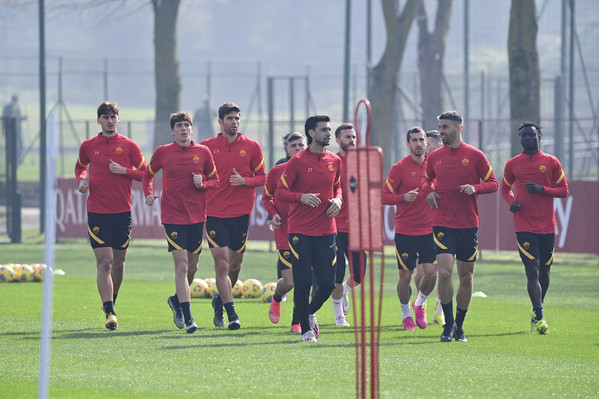 as-roma-sessione-di-allenamento-a-trigoria-405