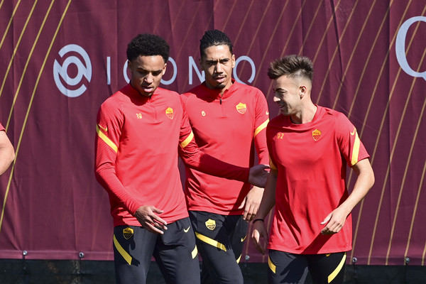 as-roma-sessione-di-allenamento-a-trigoria-414