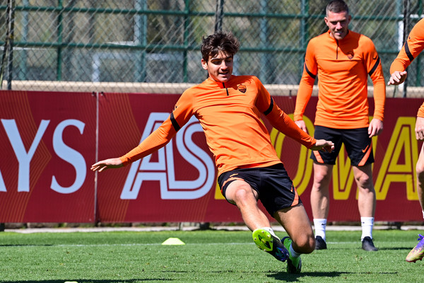 as-roma-sessione-di-allenamento-a-trigoria-487