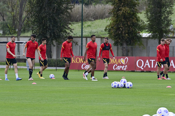 as-roma-sessione-di-allenamento-a-trigoria-549
