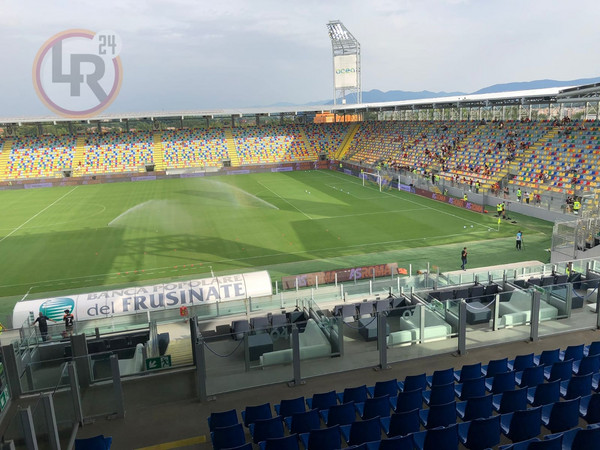 stadio-benito-stirpe-interno
