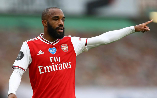 lacazette-2