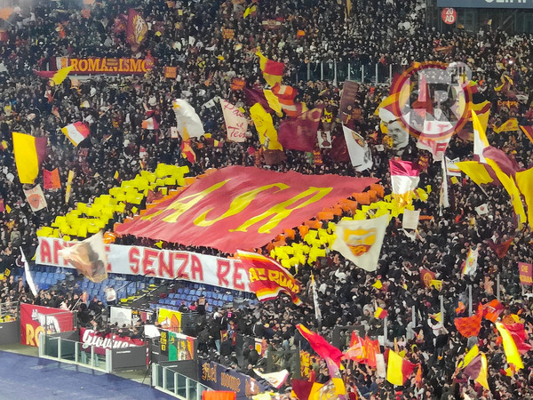 striscione-curva-sud-roma-feyenoord