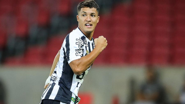 marcos-leonardo-comemora-gol-do-santos-no-empate-contra-o-internacional-pelo-campeonato-brasileiro-1638144912984_v2_900x506