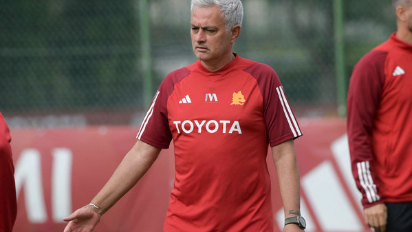 mourinho-mezzo-busto