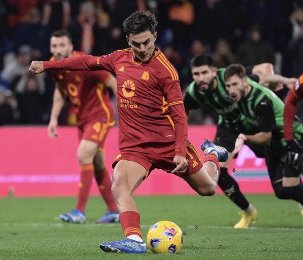 dybala-rigore-sassuolo-roma