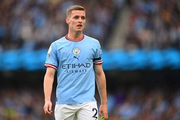 sergio-gomez-manchester-city