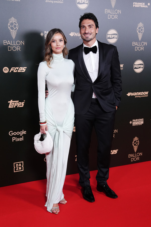 ballon-dor-ceremony-2024-red-carpet-arrivals-theatre-du-chatelet