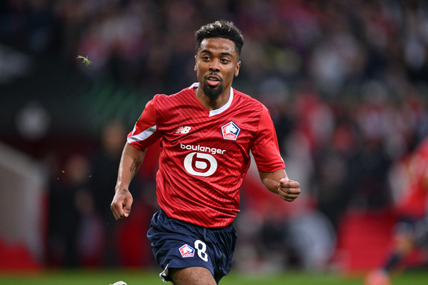 lille-france-18th-apr-2024-angel-gomes-8-of-lille-pictured-during-the-uefa-conference-league-quarter-final-round-second-leg-game-in-the-2023-2024-season-between-lille-osc-and-aston-villa-on-ap