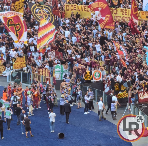 festa-roma-curva-sud-derby