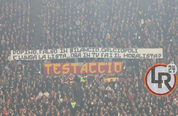 roma-juventus-striscione-chiellini