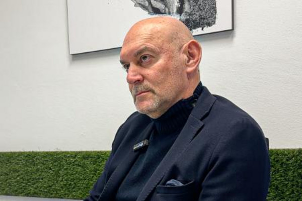 sbravati_lato2-1776413964573-jpg-michele_sbravati__foto__canicchio_